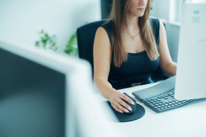 HMS-Mitarbeitende tauschen sich im Kompetenzfeld IT-Systeme zu modernen IT-Infrastrukturen und Systemarchitekturen aus.